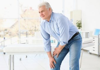 半月板撕裂，该做手术还是保守？