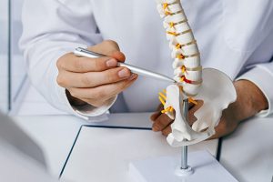 这可能都是脊柱侧弯的信号？脊柱侧弯怎么预防？