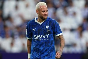 内马尔替补29分钟伤退,杭马组委会发布情况说明