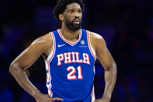 乔尔-恩比德已成功接受左膝关节镜手术