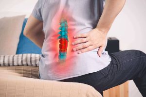 腰疼腿麻？可能是腰椎间盘突出在报警